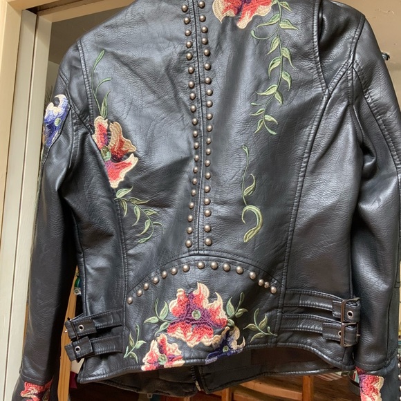 Blank NYC Jacket - Picture 2 of 10